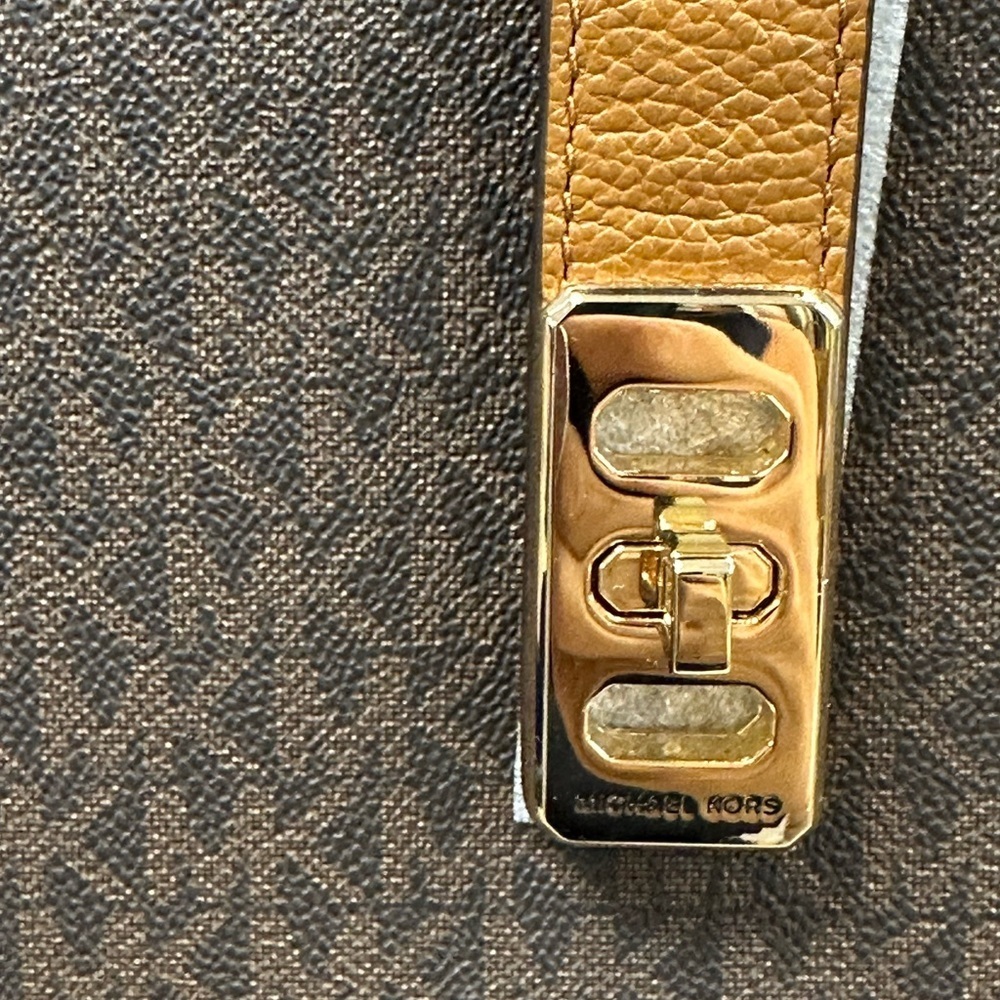 Michael Kors Jet Set Travel Tote in Signature Brown Logo with Acorn Trim (NWT) - Picture 3 of 7